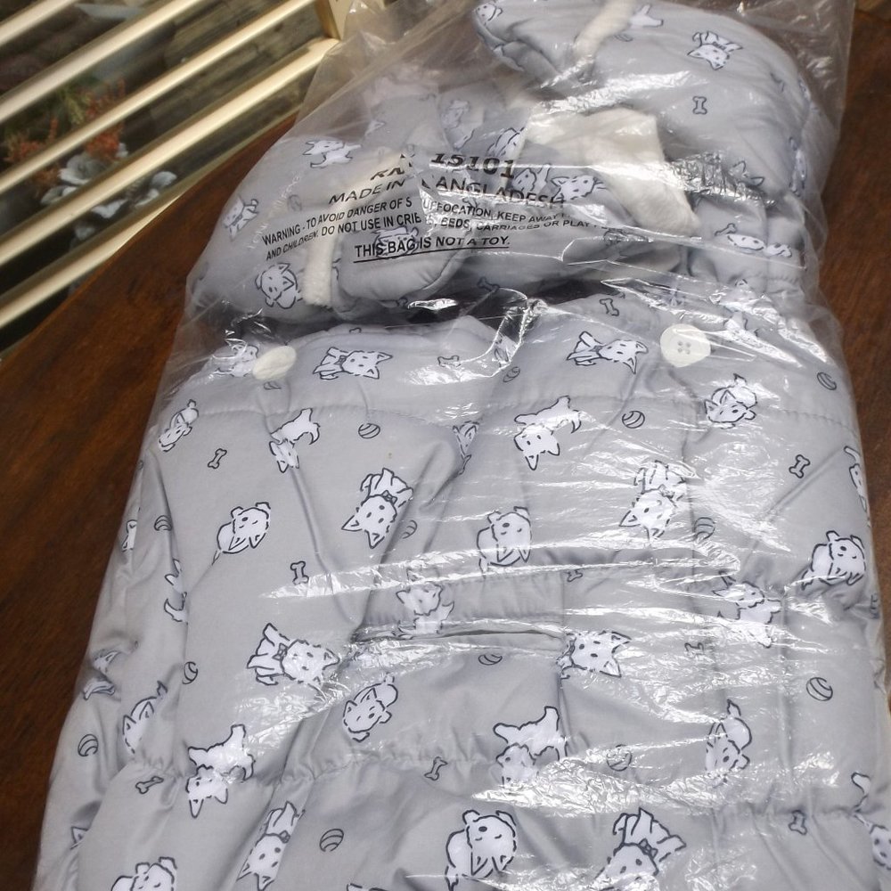 NWOT London Fog 6Month 2 part Grey snowsuit